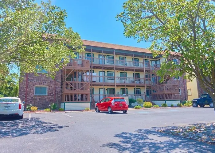 2 Bdrm/2 Bath, Sleeps 6, Pool, Balcony, Wi-fi, Tvs Ocean City
